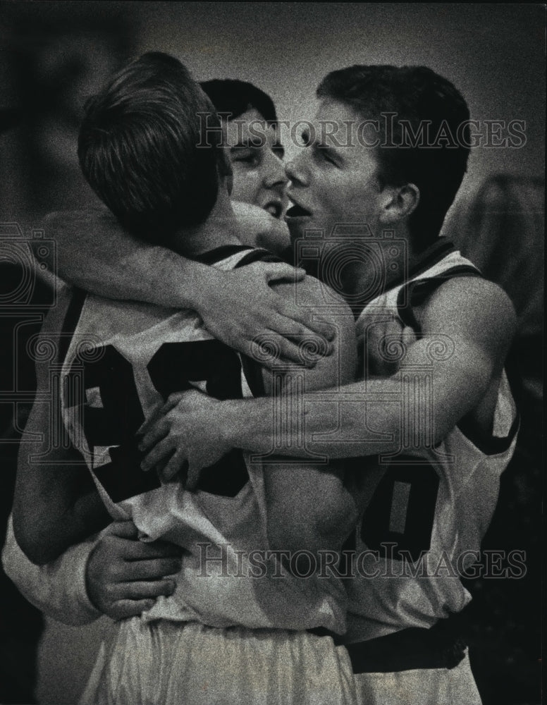 1991 Press Photo High School Basketball Players Preston, Jeff Johnson, Wisconsin - Historic Images