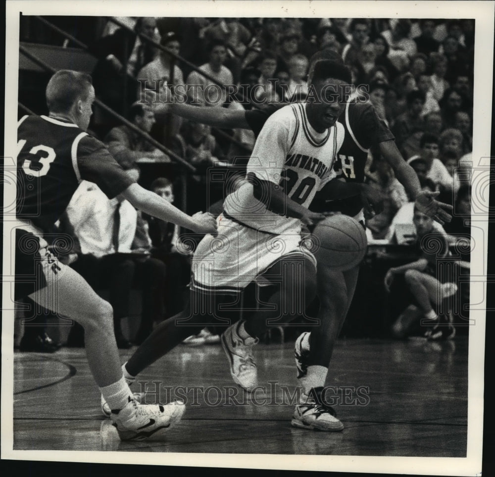 1991 Press Photo Wauwatosa East High School - Marcus Owens, Basketball Player - Historic Images