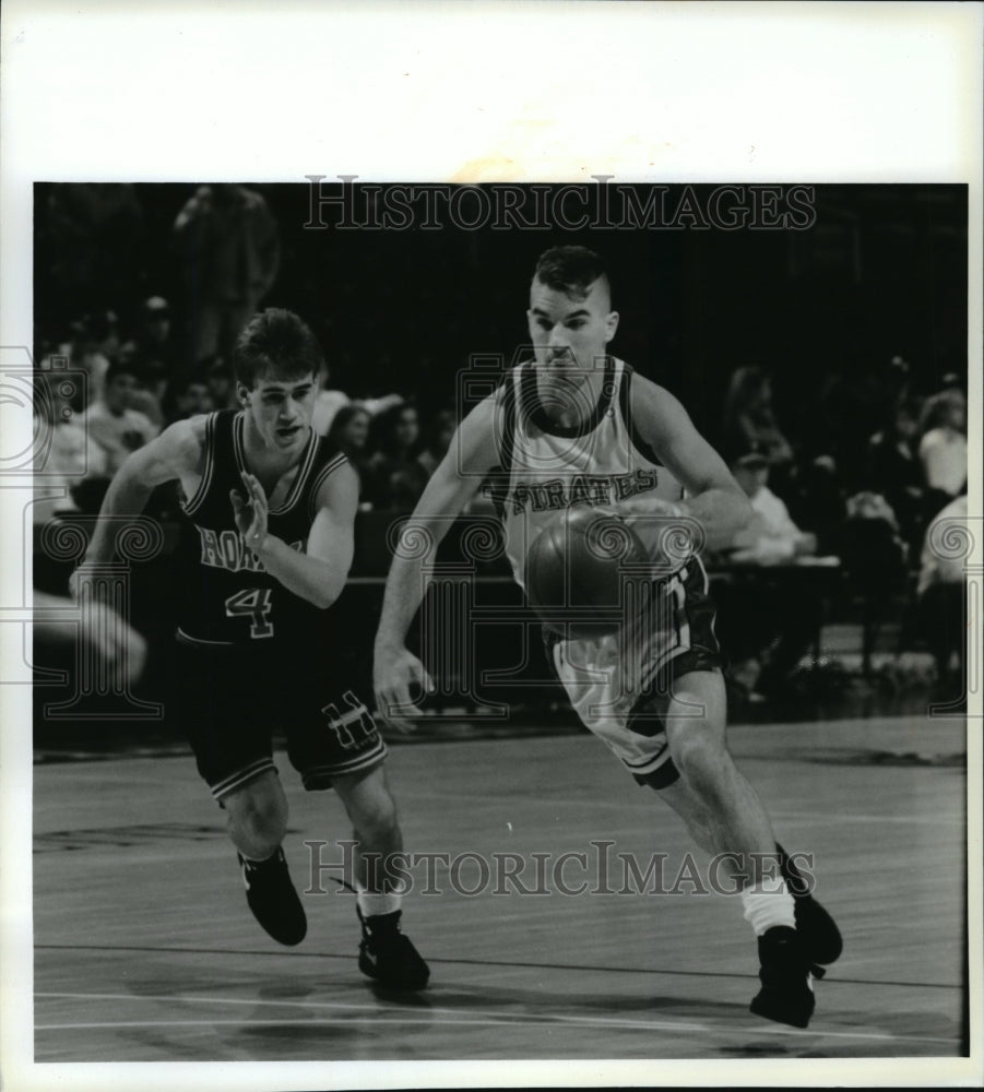 1993 Press Photo Pewaukee High School - Shane Nelson and Ryan Slade, Basketball- Historic Images