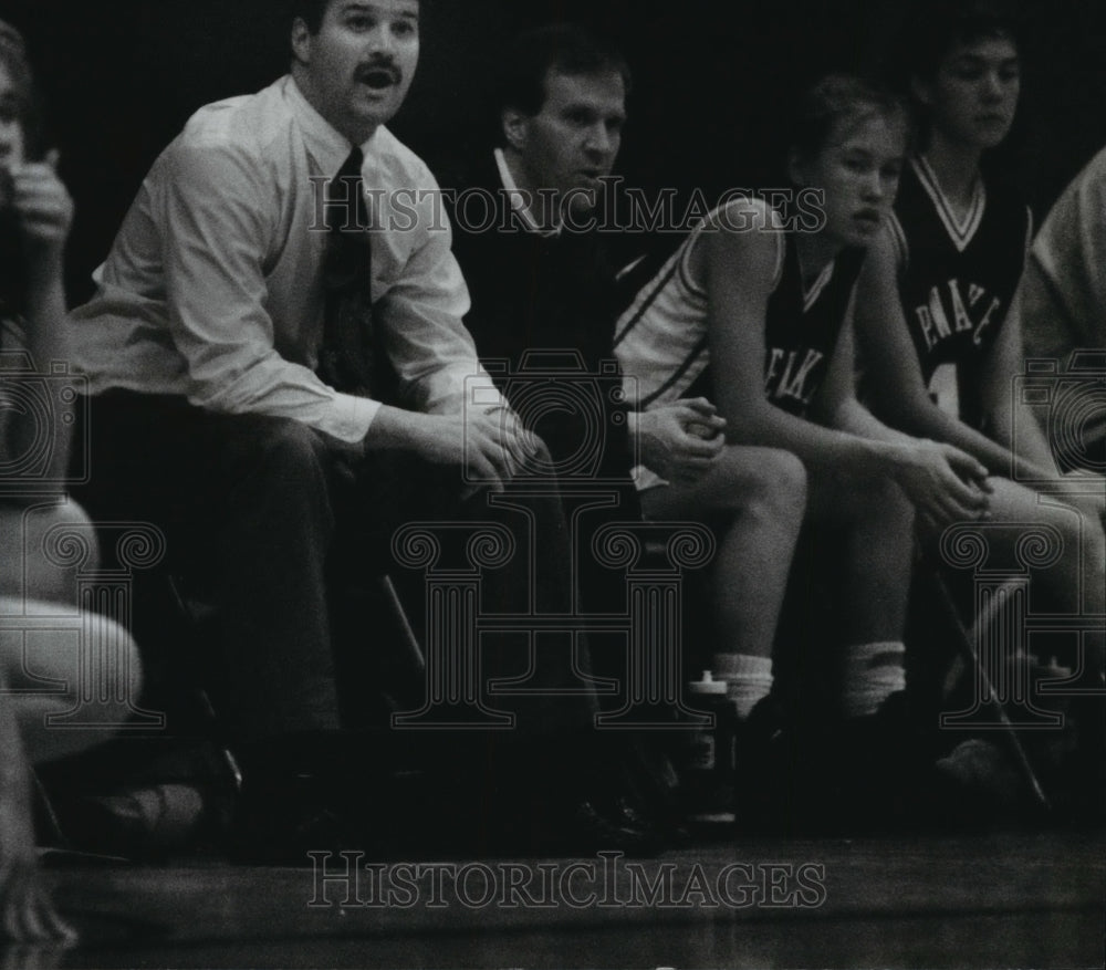 1993 Press Photo Pewaukee High School - Randy Daul, Basketball Coach - mjt00617 - Historic Images