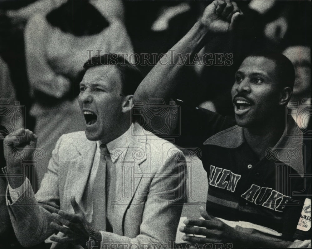 1985 Press Photo Milwaukee Bucks - Mike Dunleavy and Paul Thompson - mjt00819- Historic Images