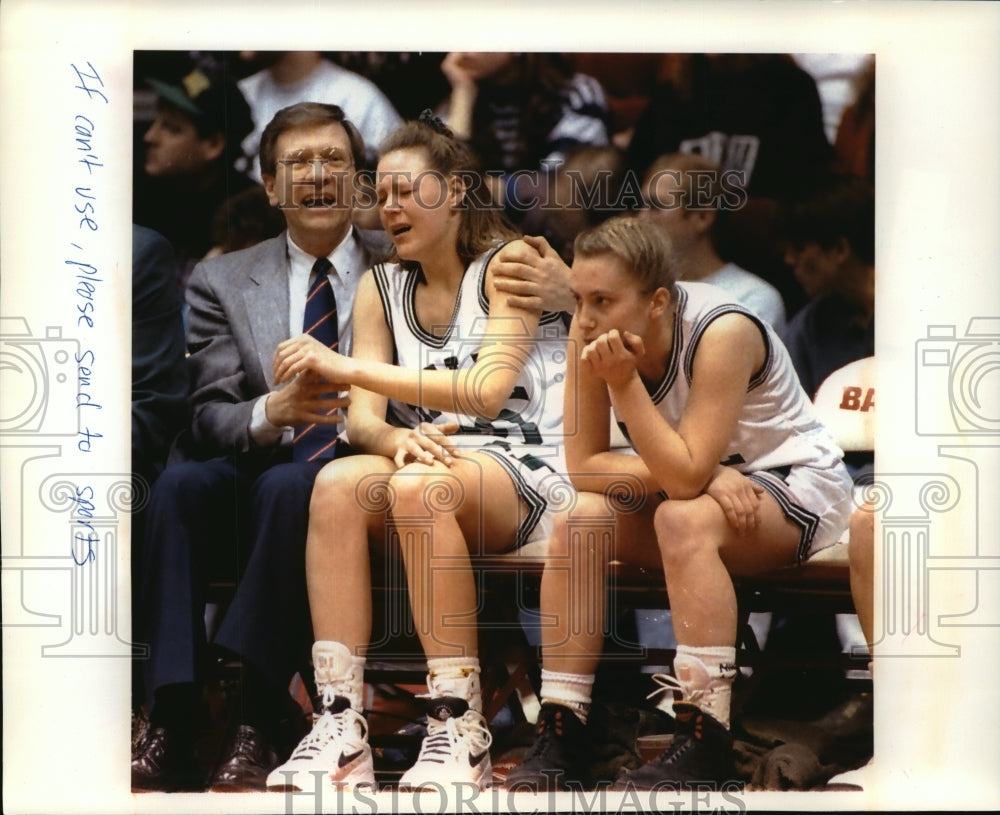 1993 Press Photo Hale High School - Coach Bob Kaczynski, Janel Kuklinski - Historic Images