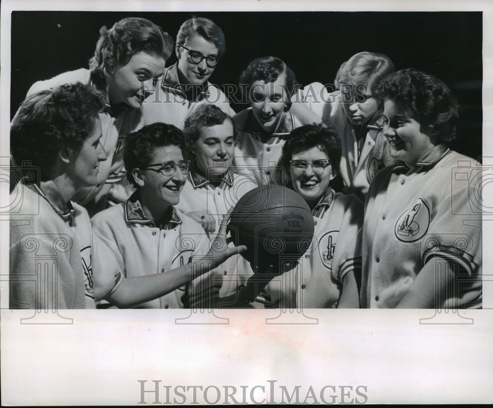 1962 Press Photo Real Refrigeration - Amateur Athletic Union Basketball Team-Historic Images