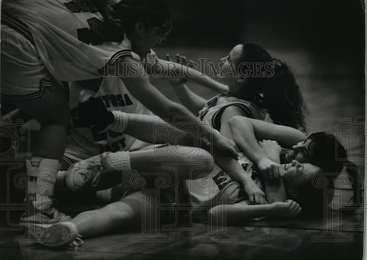 1994 Press Photo Wauwatosa East High School - Girls' Basketball Team - mjt01076 - Historic Images