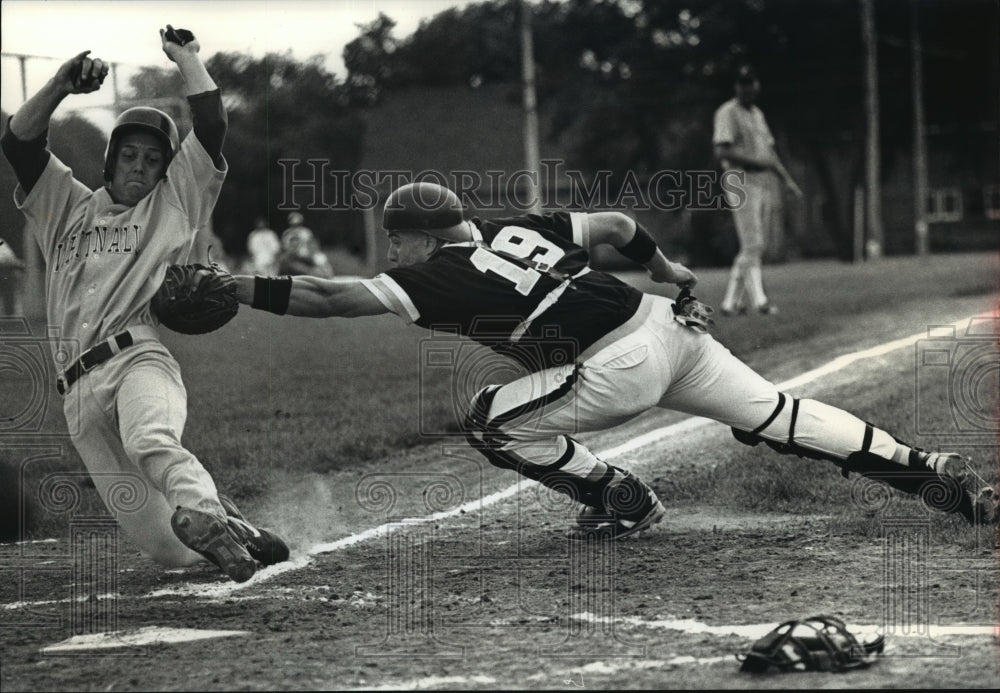 1993 Press Photo Franklin High School - Matt Tyger, Baseball Game with Whitnall - Historic Images
