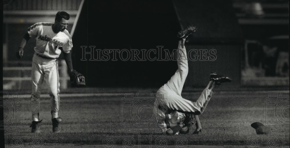 1993 Press Photo Mukwonago High School baseball players in action - mjt01091- Historic Images