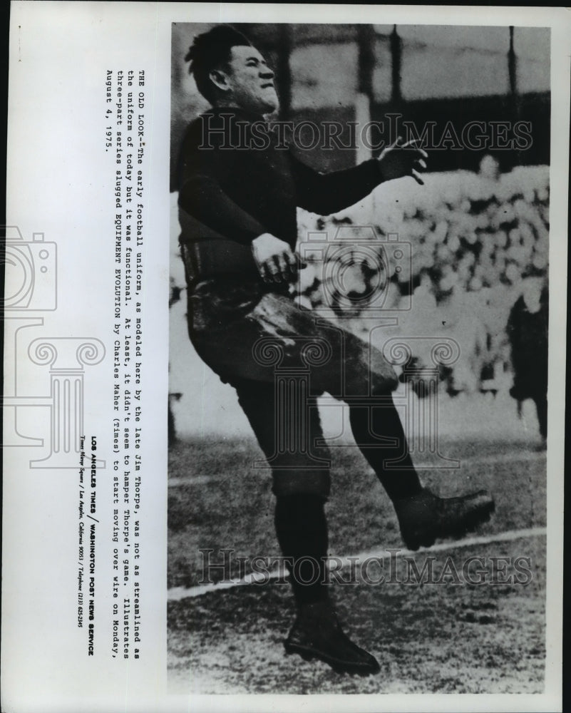 1976 Press Photo Jim Thorpe, Football Player, in Uniform - mjt01364- Historic Images