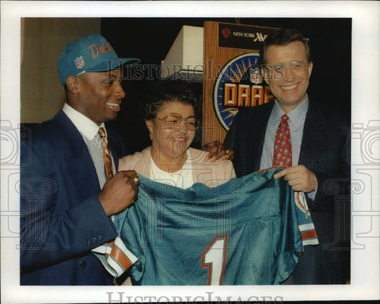 1992 Press Photo University of Wisconsin - Troy Vincent, Drafted by Miami - Historic Images