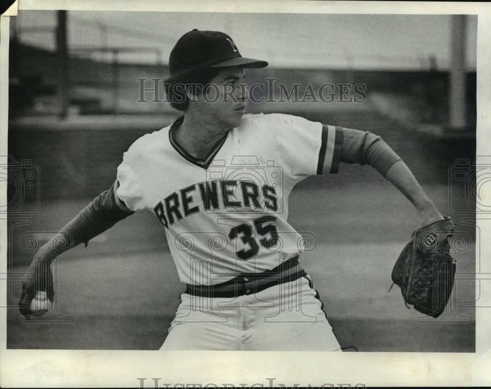 1975 Press Photo Milwaukee Brewers baseball pitcher, Bill Castro - mjt01510- Historic Images