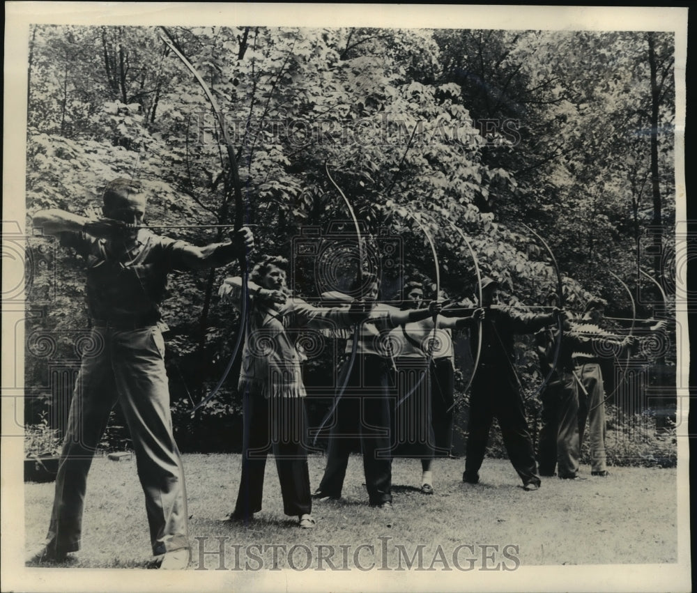 1955 Pennsylvania archers warm up before seeking big game - Historic Images