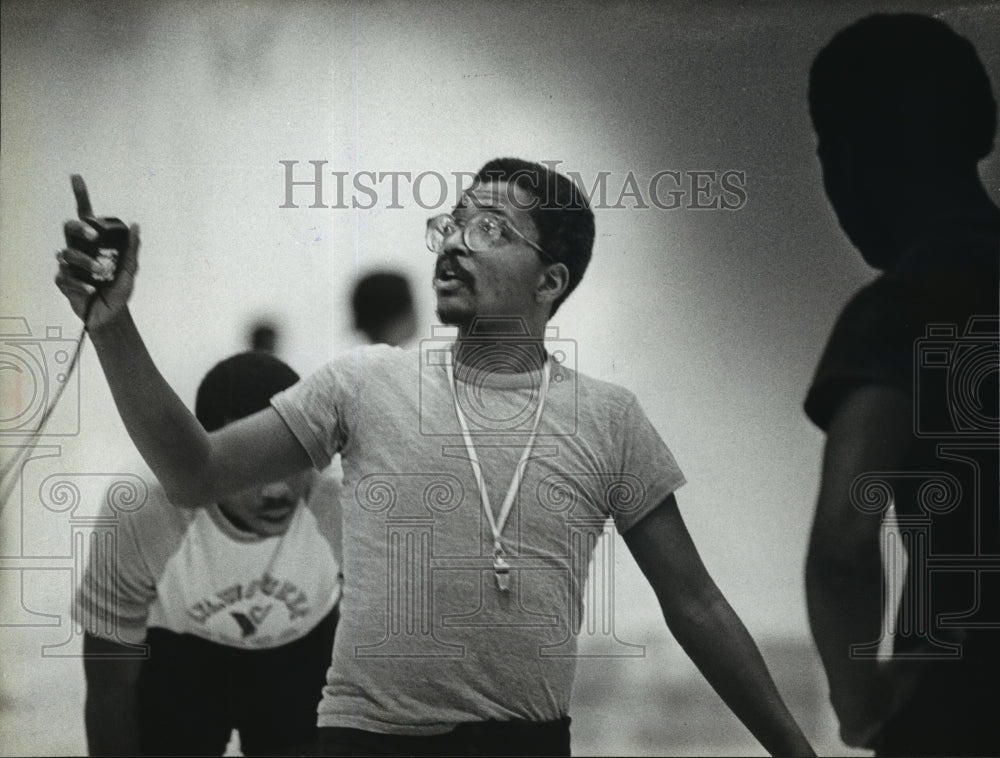 1980 Press Photo North Division High School - Garmer Currie, Coach, Basketball- Historic Images