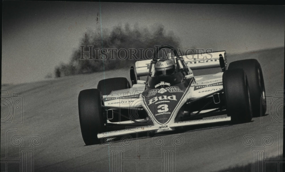 1983 Press Photo Race car champ, Mario Andretti, in action at Road America - Historic Images