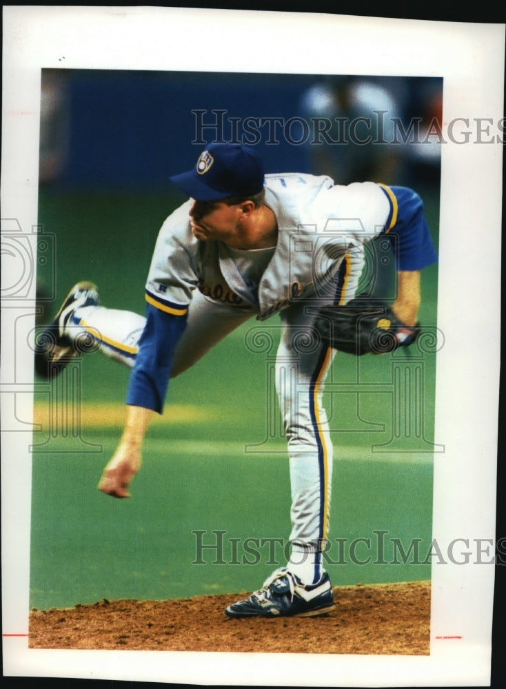 1982 Press Photo Milwaukee Brewers baseball pitcher, Cal Eldred, in action - Historic Images