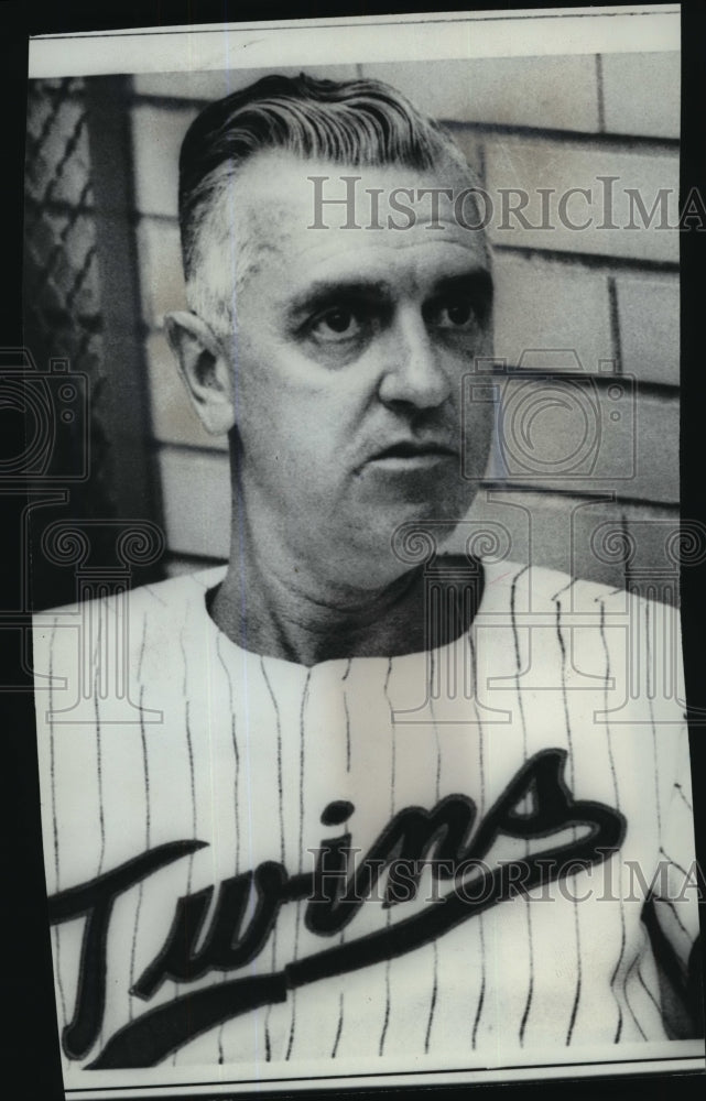 1967 Press Photo Minnesota Twins - Calvin Ermer, Baseball Team Manager - Historic Images