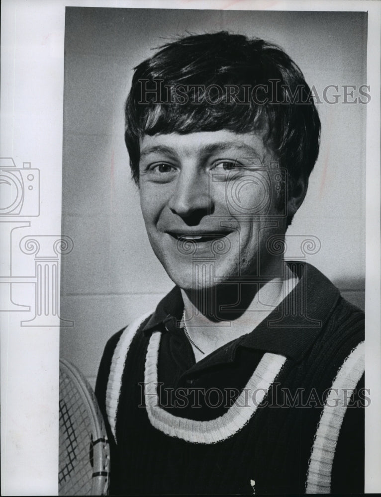 1974 Press Photo Pete Bronson, assistant pro tennis player at The Brook Club- Historic Images