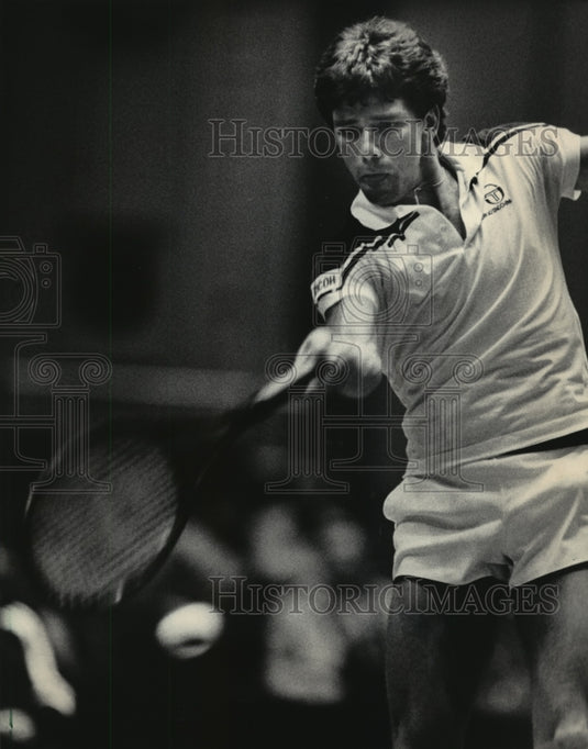 1985 Press Photo Tennis player Jimmy Arias at exhibition match at the Auditorium - Historic Images
