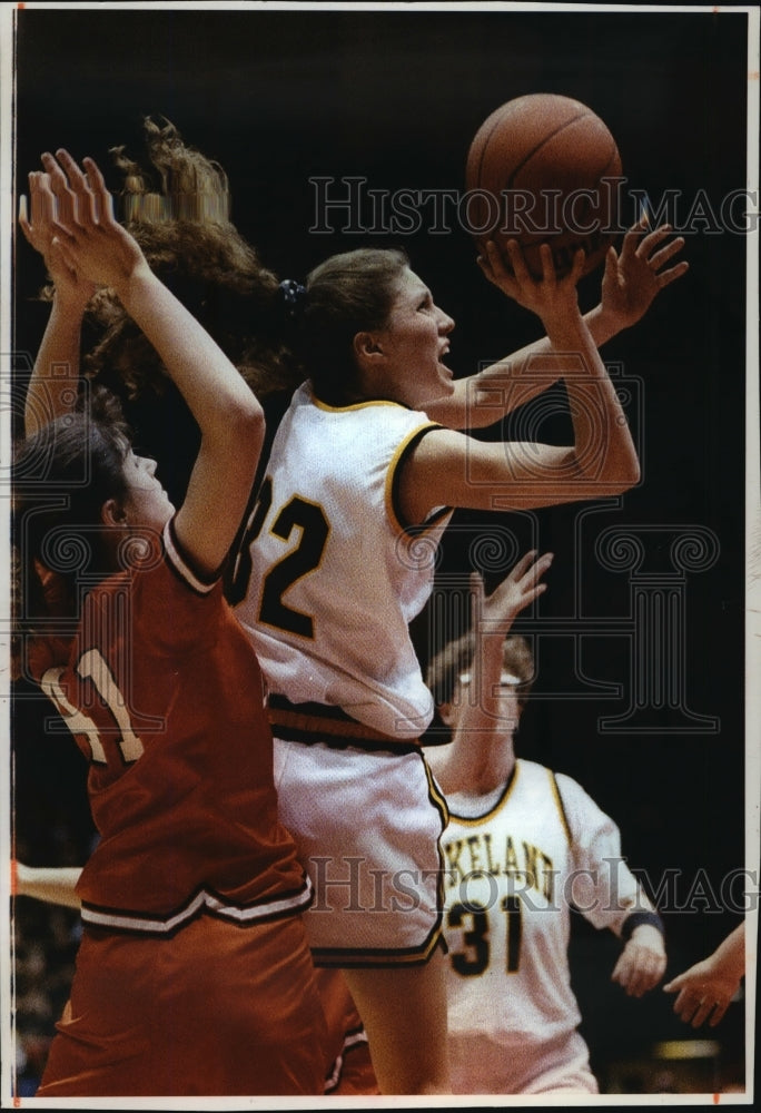1993 Press Photo Milwaukee Journal&#39;s Girls Basketball Player Of Year Katie Voigt - Historic Images