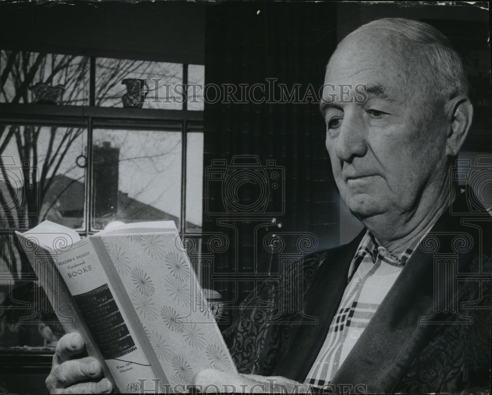 1957 Press Photo David J.Jones, former Major League baseball player of Wisconsin - Historic Images