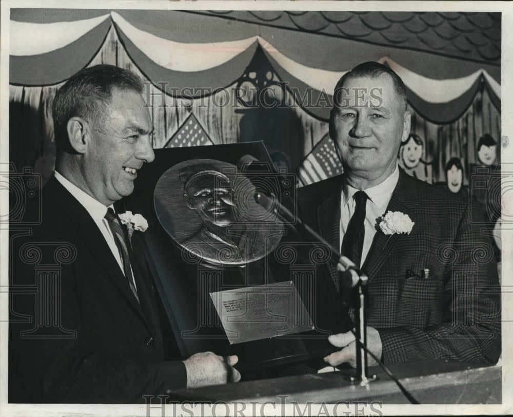 1968 Chuck Beaumont presents Baseball&#39;s Joe Hauser with plaque - Historic Images