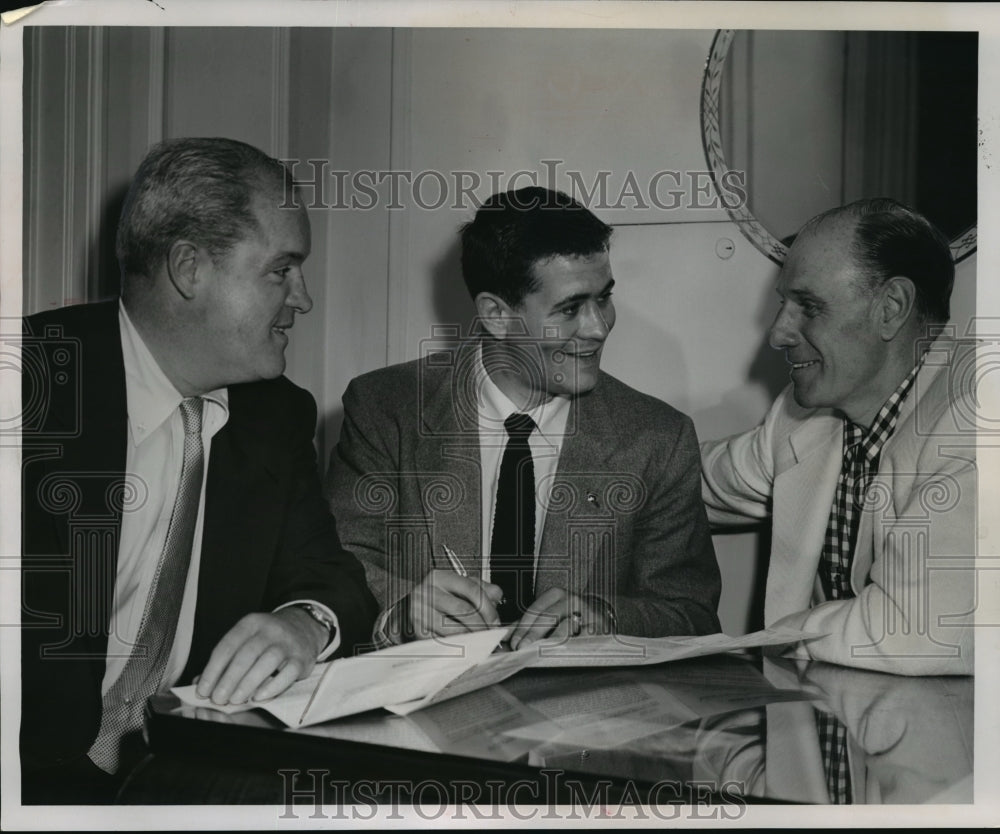 1954 Press Photo NY Giants baseball&#39;s Horace Stoneham, Paul Giel &amp; Leo Durocher- Historic Images