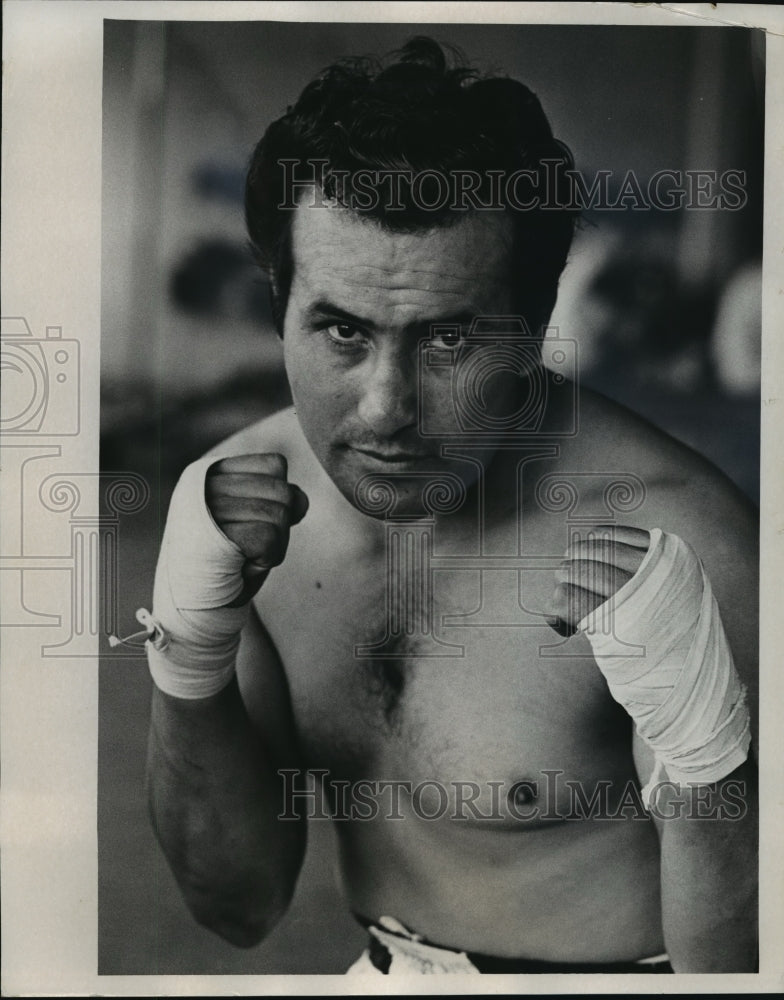 1967 Press Photo American boxer, Vidal Flores - mjt04031- Historic Images