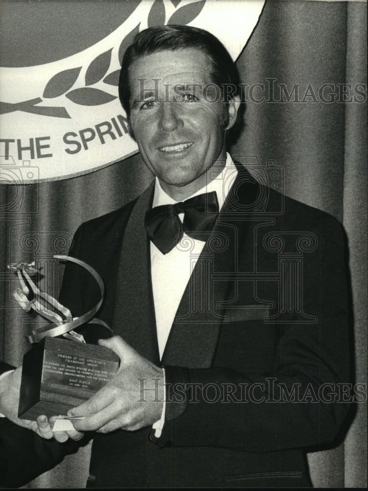 1978 Press Photo Hero of the golf circuit Gary Player receives Springbok award - Historic Images