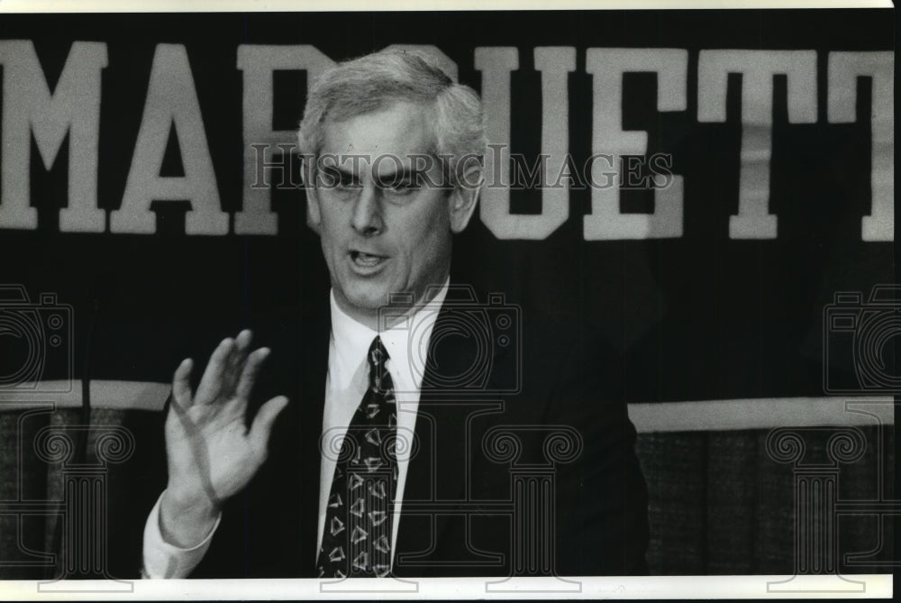 1994 Press Photo Marquette Basketball Coach Mike Deane At First Press Conference - Historic Images