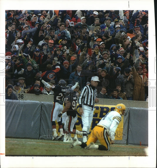 1993 Press Photo Green Bay Packers football quarterback, Brett Favre, in action-Historic Images