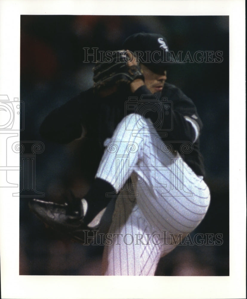 1992 Press Photo White Sox pitcher Alex Fernandez in his wind-up against Brewers - Historic Images