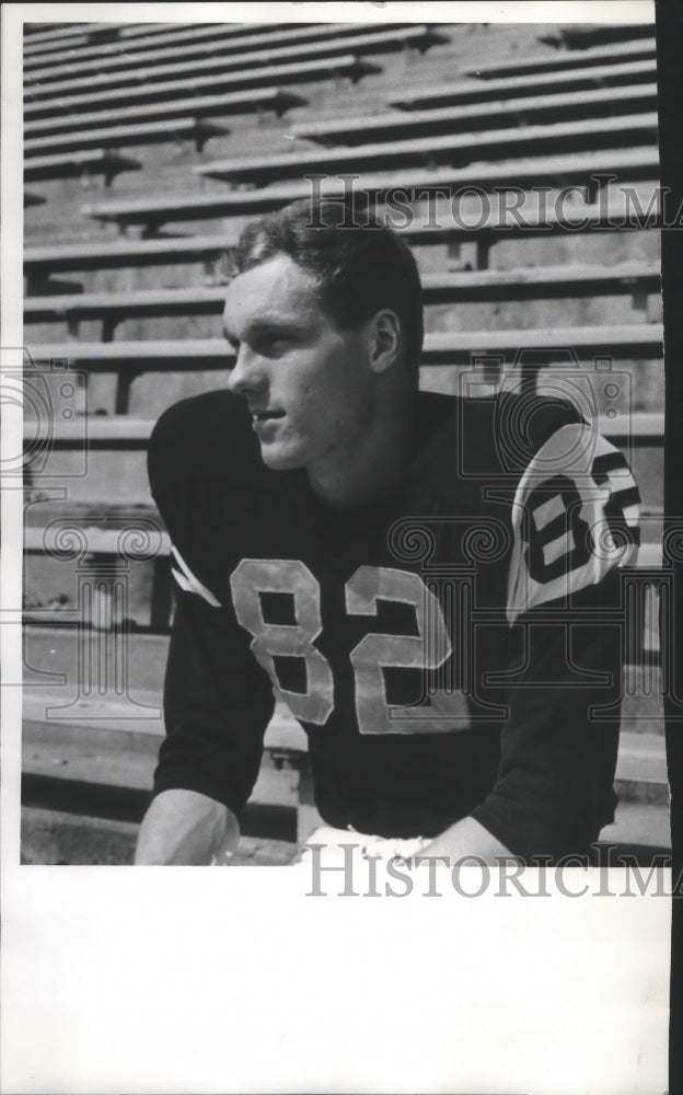 1970 University of Wisconsin football player Terry Fredenberg. - Historic Images