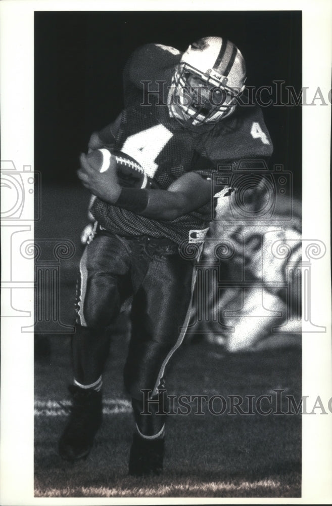 1994 Press Photo Catholic Memorial High School football player, Andy Zaletel- Historic Images