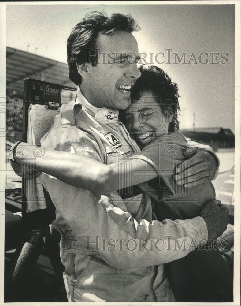 1986 Press Photo Harold Fair, Auto Racer, and Daughter Toni - mjt06119- Historic Images