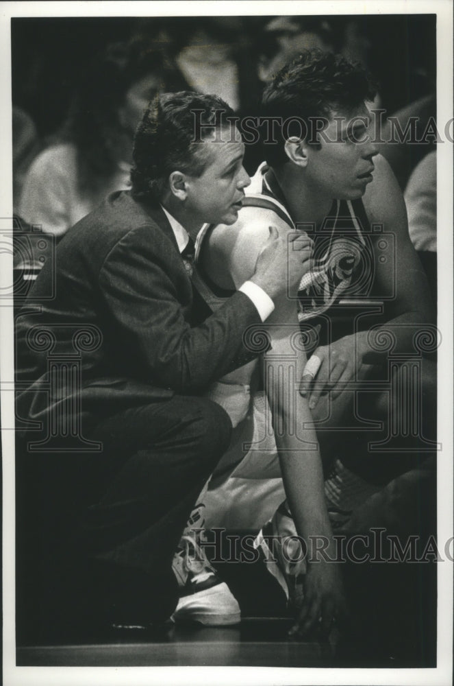 1990 Press Photo Hawks Basketball Coach Michael Fratello And Alexander Volkov- Historic Images