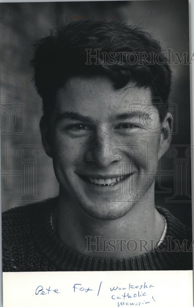 1990 Press Photo Catholic Memorial High School - Pete Fox, Football, Waukesha - Historic Images