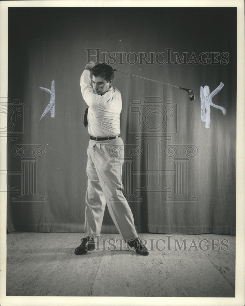 1951 Press Photo Manuel de la Torre, Professional Golfer - mjt06465- Historic Images