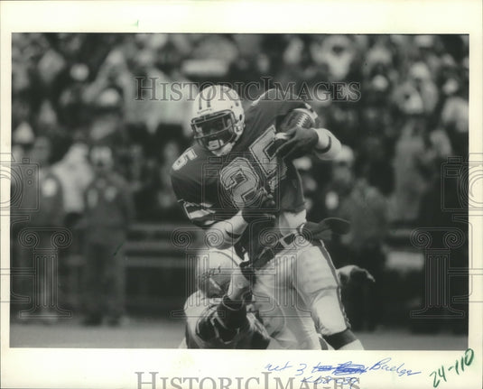 1985 Press Photo Badgers football player, Larry Emery, in action at Camp Randall- Historic Images