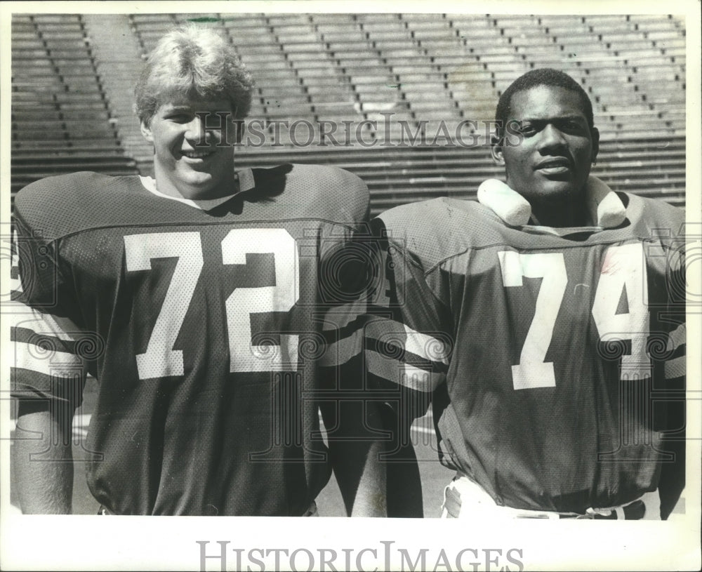 1982 Press Photo Jeff Dellenbach and Carlton Walker at University of Wisconsin.- Historic Images