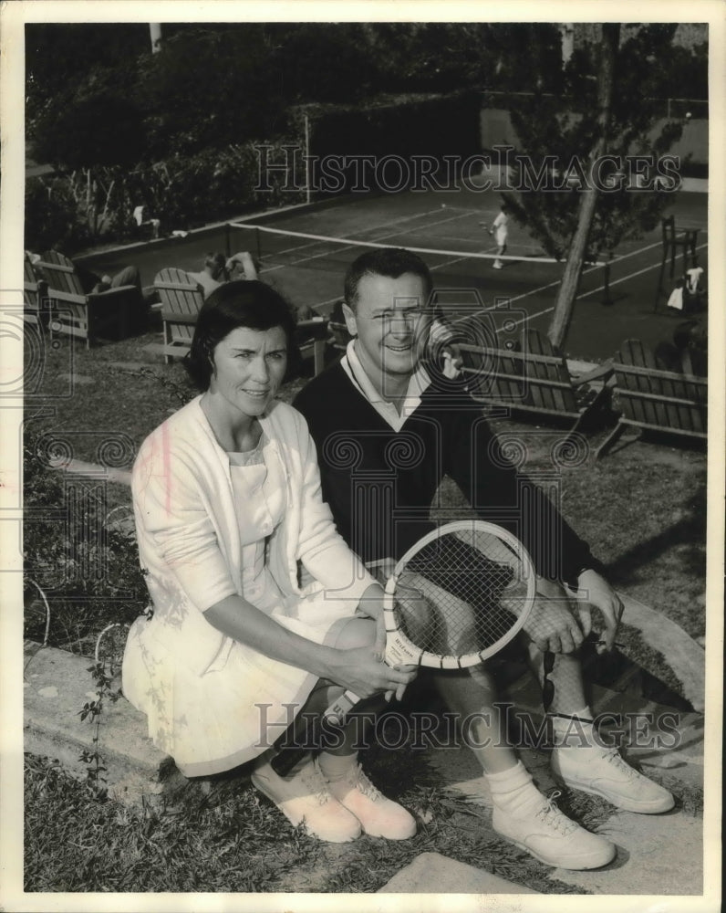 1963 Press Photo Barbara Schofield Davidson, Gordon C. Davidson, Bermuda, tennis - Historic Images