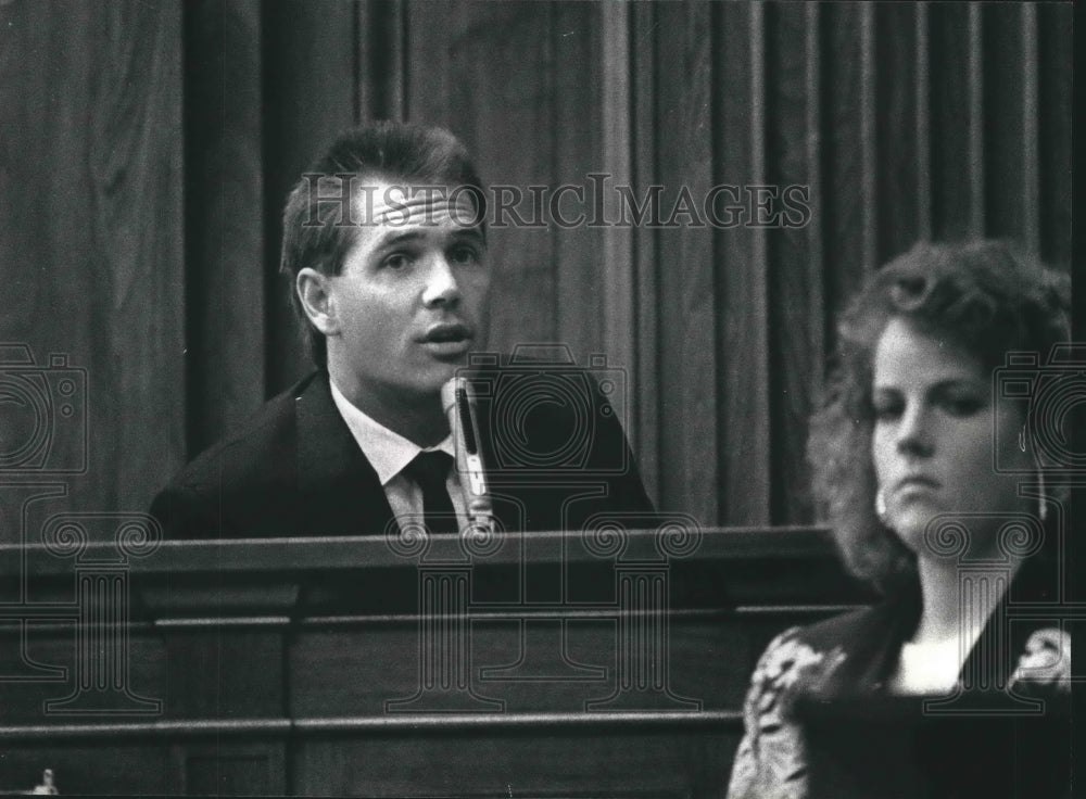 1990 Press Photo Ex-Milwaukee Brewers player, Randy Ready, testifies in court - Historic Images