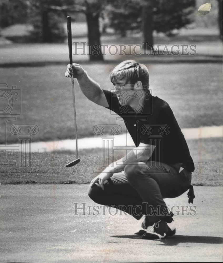 1968 Golfer Jeff Radder, disqualified open leader - Historic Images