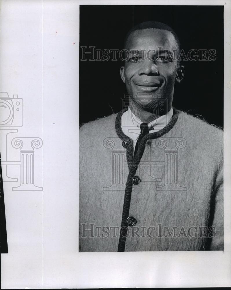 1965 Calvin Mallory, track star at Rufus King High School, Milwaukee - Historic Images