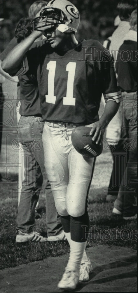 1983 Press Photo Packer placekicker Eddie Garcia is fiighting for the position - Historic Images