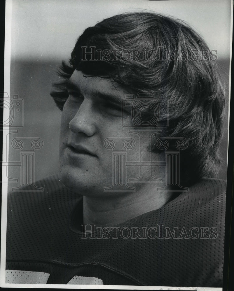 1977 Press Photo John Rasmussen, University of Wisconsin football,, Wisconsin. - Historic Images