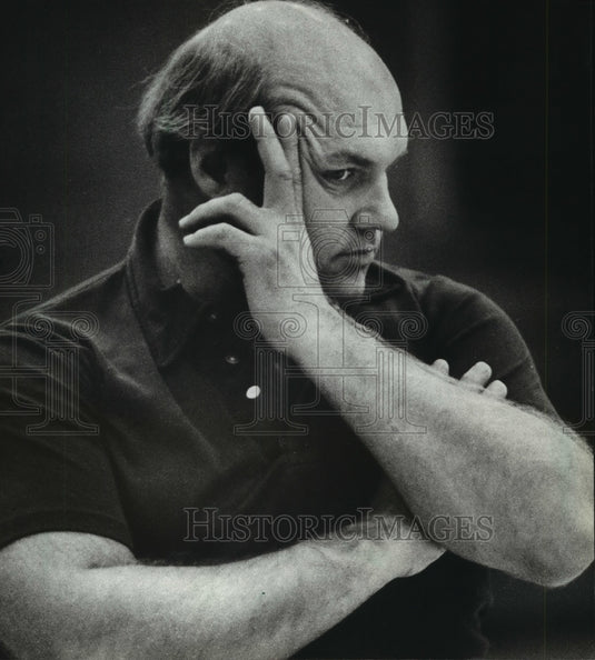 1982 Press Photo Marquette University Basketball Coach Rick Majerus' Game Face- Historic Images
