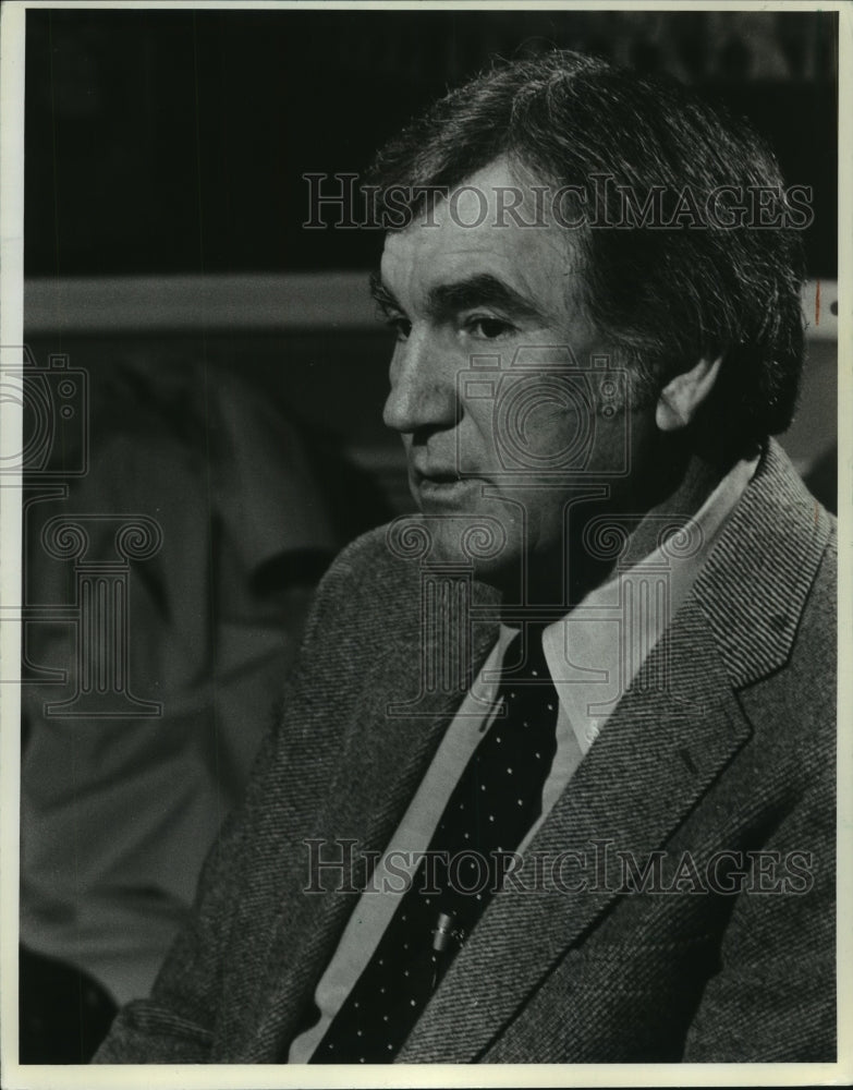 1984 Press Photo Green Bay Packers Football Coach Forrest Gregg In Discussion - Historic Images