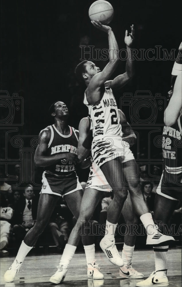 1981 Press Photo Senior Artie Green turns in solid performance for Marquette - Historic Images