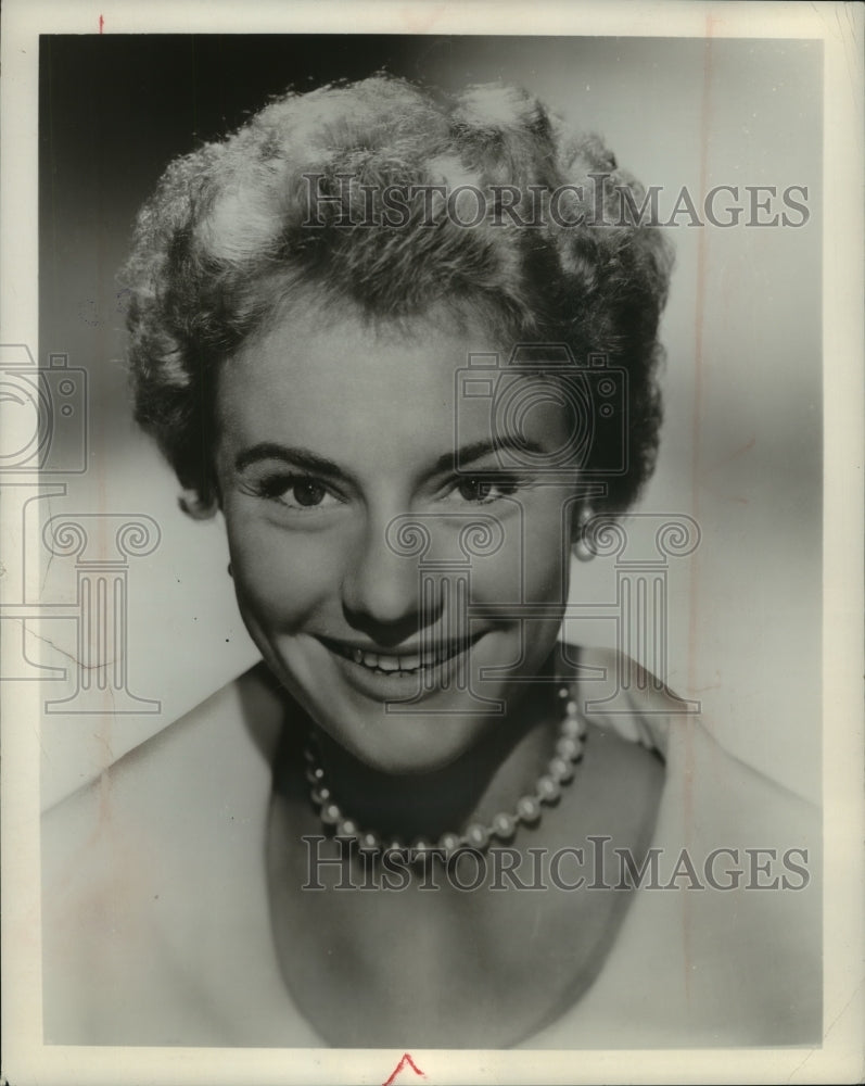 1958 Grownup Peggy Ann Garner in &quot;The Velvet Trap&quot; - Historic Images