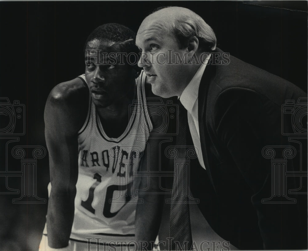 1983 Press Photo Marquette Guard Robert Hall and Coach Rick Majerus - mjt09555 - Historic Images