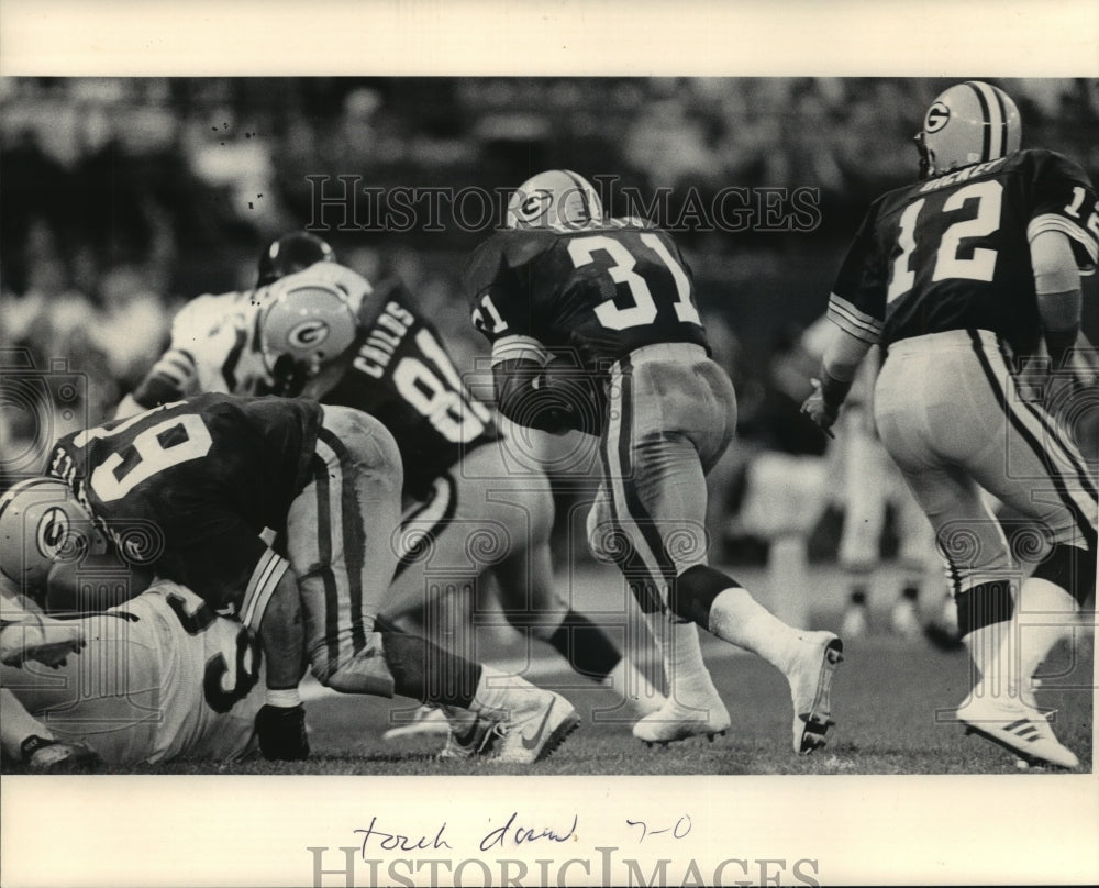 1984 Press Photo Green Bay Packers football&#39;s Gerry Ellis runs for a touchdown - Historic Images