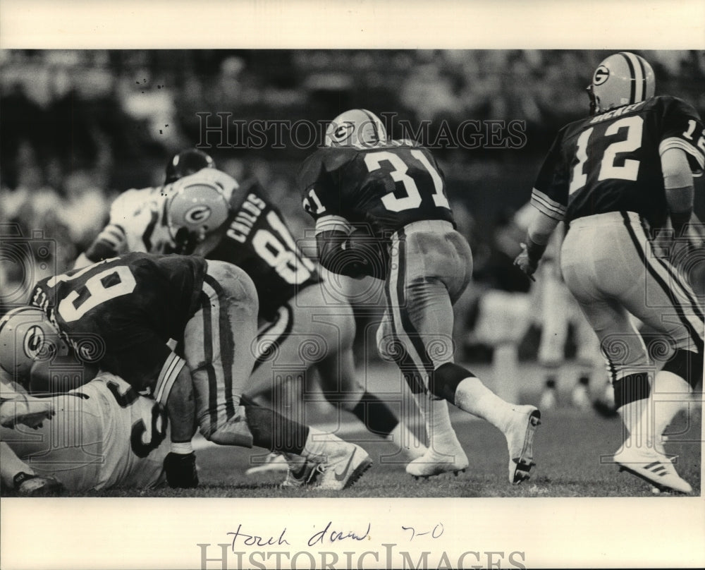 1984 Press Photo Green Bay Packers football's Gerry Ellis runs for a touchdown - Historic Images